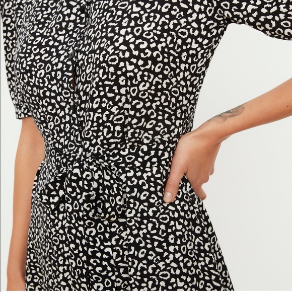 Very Chic Shirt Dress - Picture 4 of 4